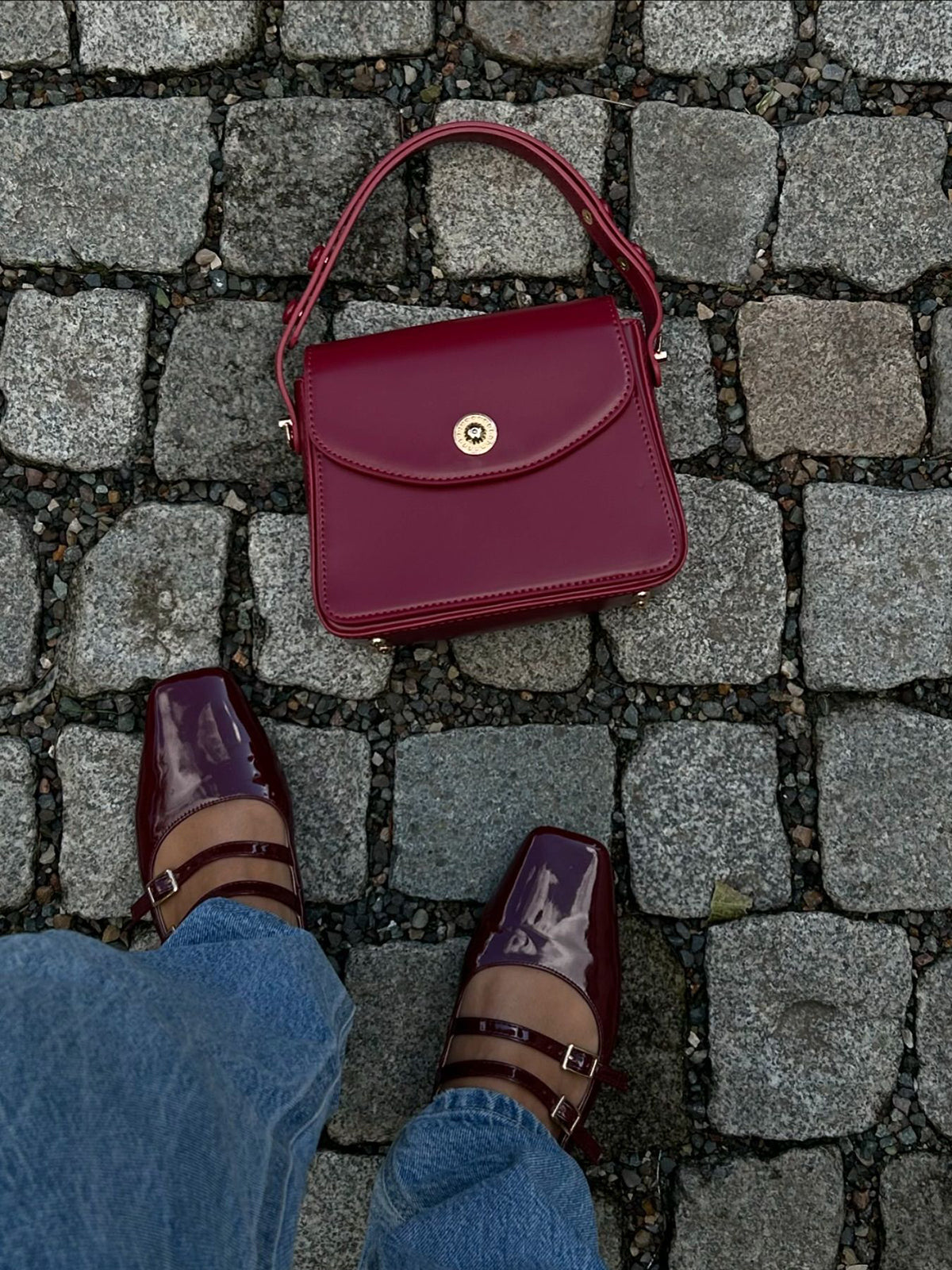 Amour Revere Shoulder Bag